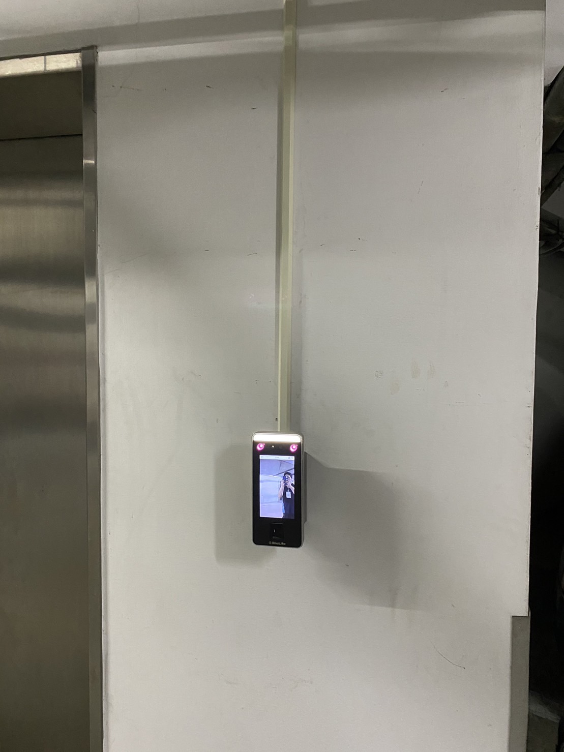 S 114679879 - 經濟部國際貿易局的智慧管理解決方案：SF100人臉機提升差勤與門禁管理