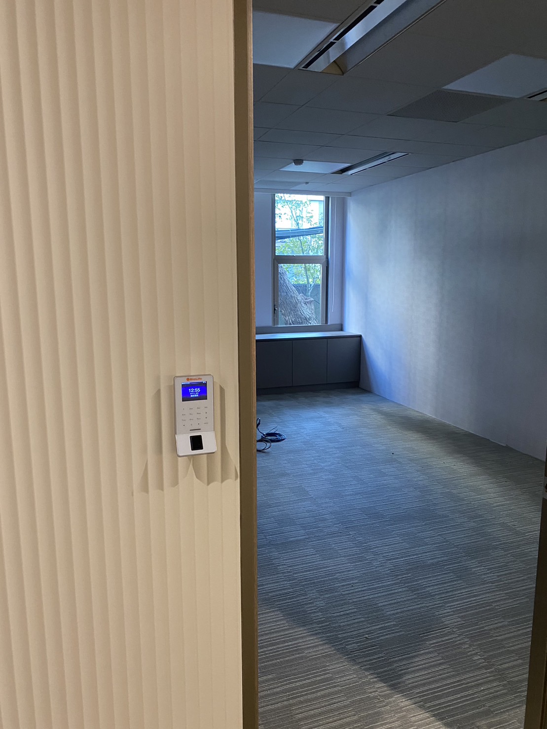 S 119119910 0 - 福華智能股份有限公司的智慧門禁與差勤解決方案：SF100人臉機與AC220彩色指紋機